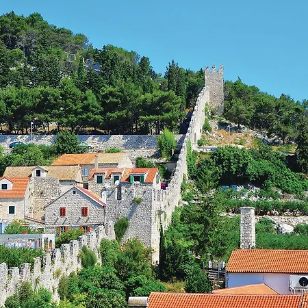 1 Bedroom Awesome Apartment In Vrboska *